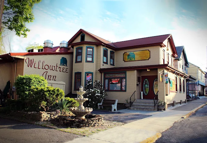 Willowtree Inn